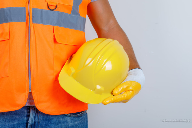 Pracownik remontowo- budowlany- umowa o pracę -  od zaraz